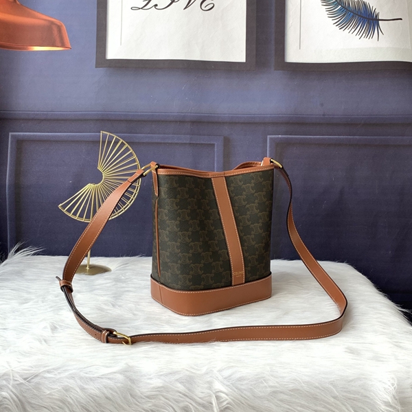 スーパーコピーブランドバッグ側面デザイン